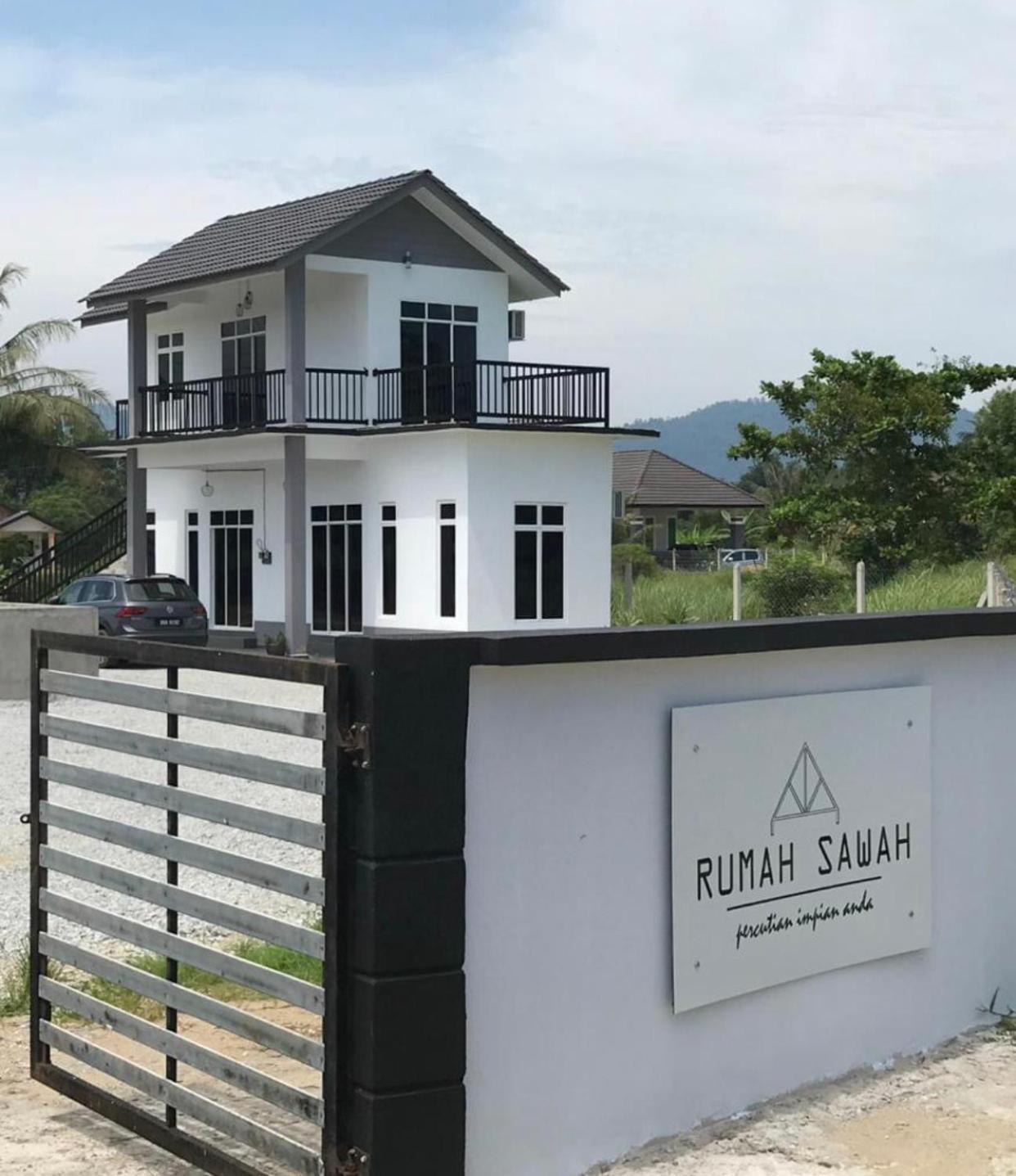 Rumah Sawah Homestay ปาเซร์ปูเตะห์ ภายนอก รูปภาพ